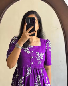 Trendy and Comfortable New Design Women Half Sleeves Printed Middy Gown