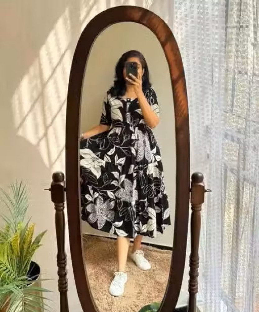 Women & Girls Printed Fit and Flare Dress 1